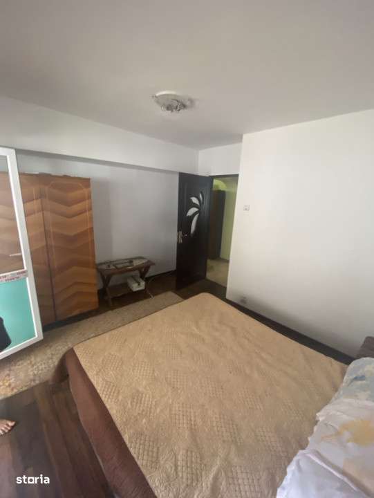 Apartament 3 camere decomandat,etaj 4/4 Bld. Racoteanu, Filiasi - Imagine principală: 5/11