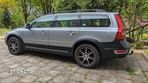 Volvo XC 70 2.4D AWD Momentum - 4