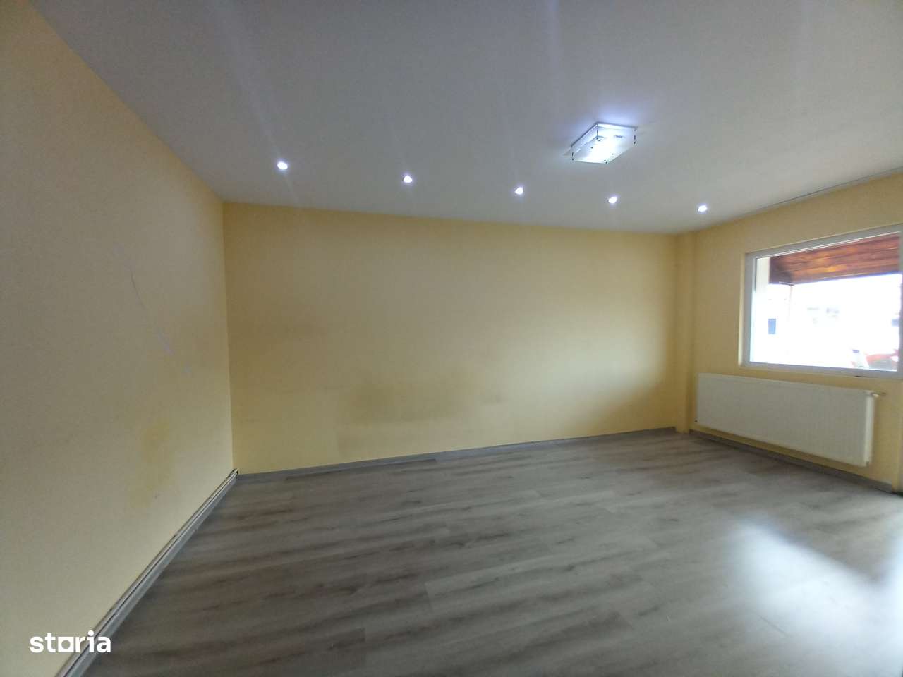 V. Tepes - zona Basarab, apartament cu 3camere, decomandat!!-5