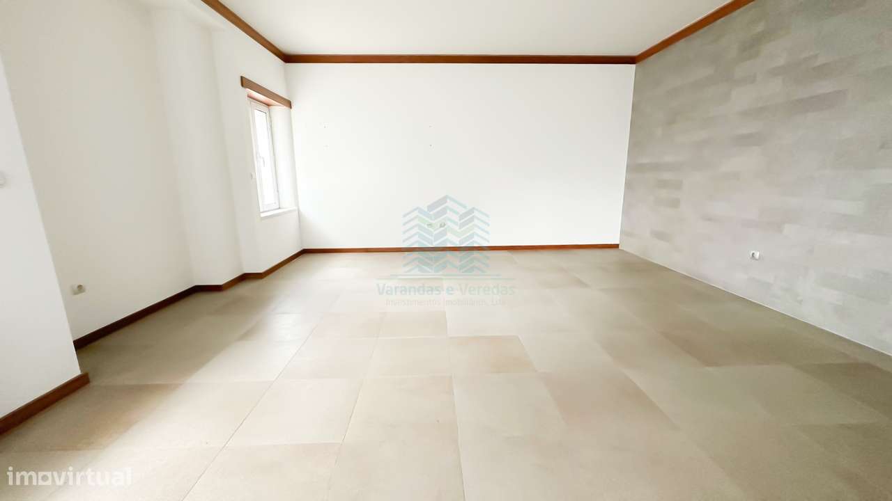 Apartamento T2 com arrecadação na cave - Torres Novas - Grande imagem: 4/17