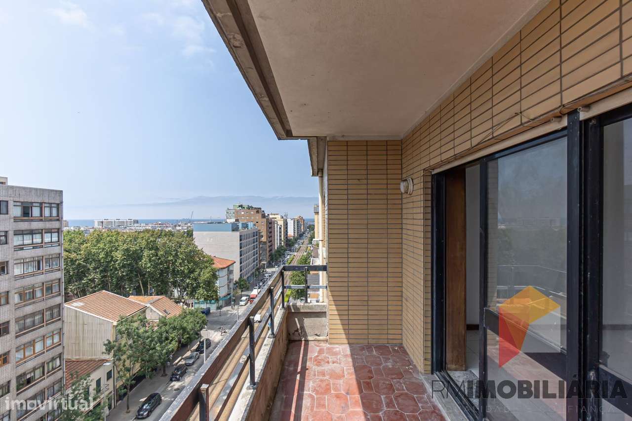 Apartamento T3 no centro de Matosinhos-10