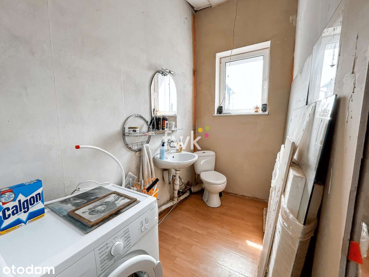 52 m2 w kamienicy w centrum - duży potencjał!-11