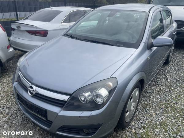 Opel Astra III 1.6 Essentia - 1