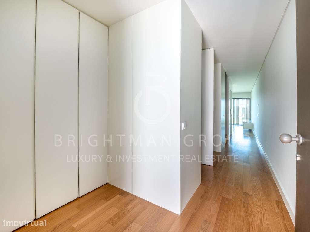 Moradia T4 com jardim e estacionamento em Alcântara, Lisboa - Grande imagem: 5/48