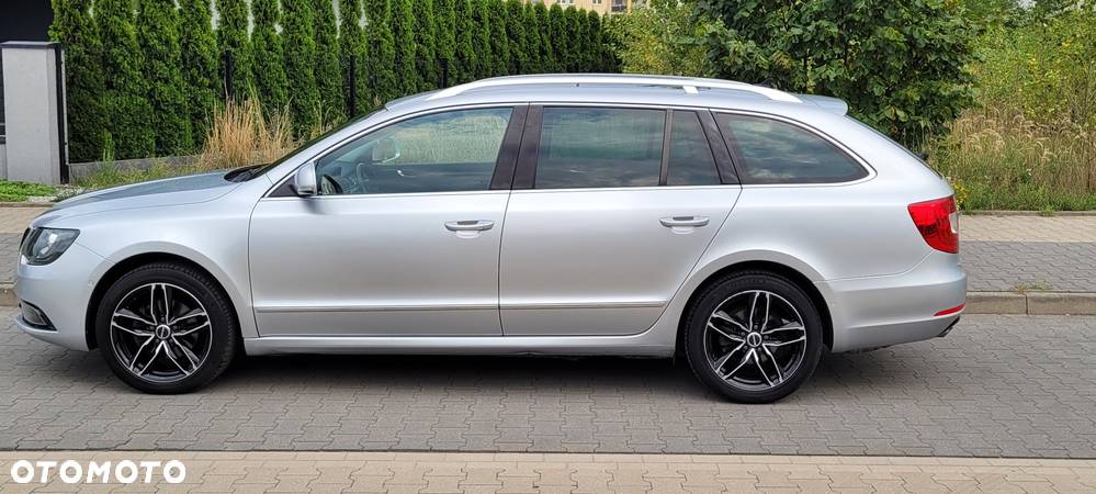 Skoda Superb 1.6 TDI Elegance DSG - 9