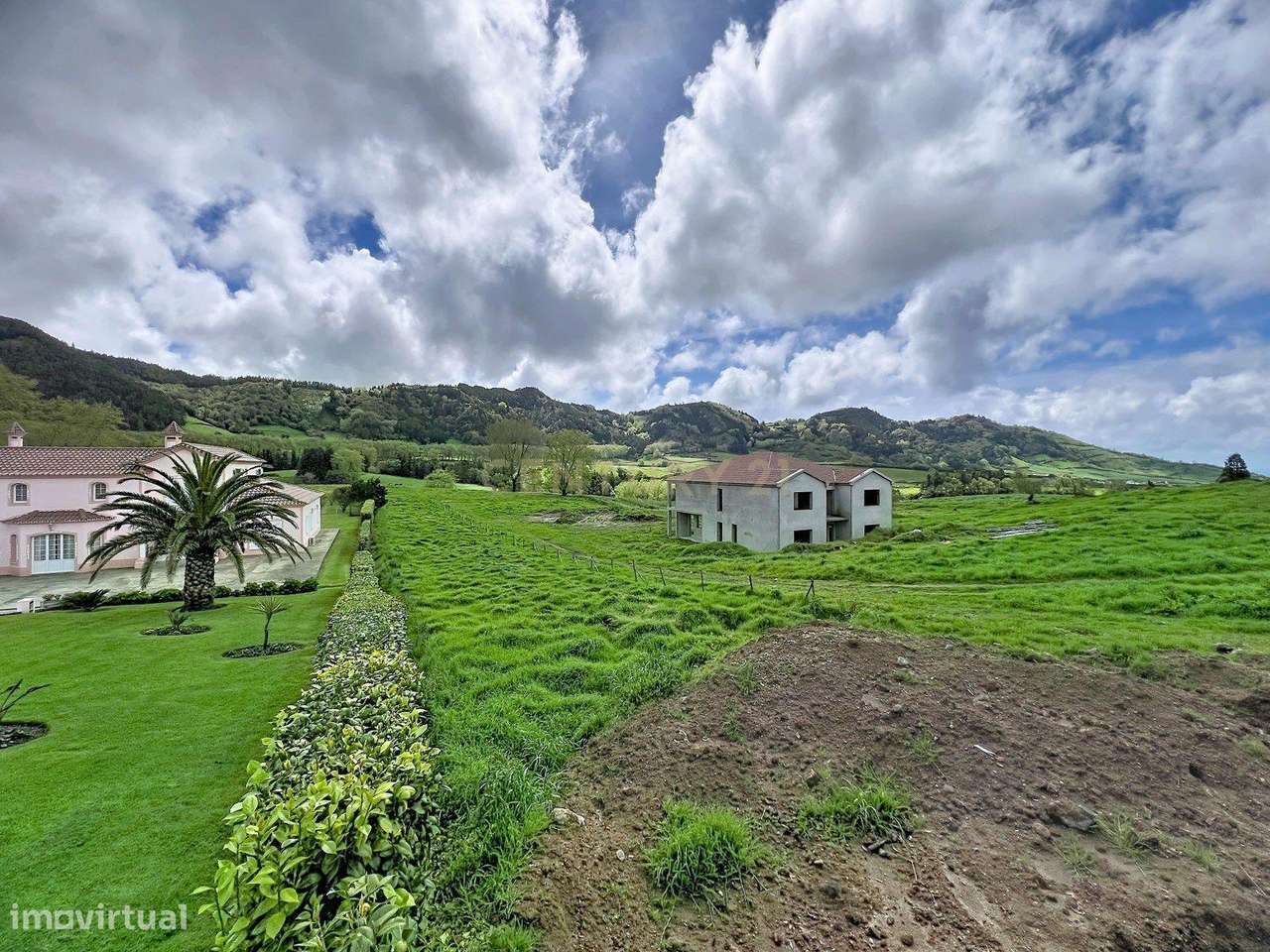 Terreno para Construção com vista para a montanha.-5
