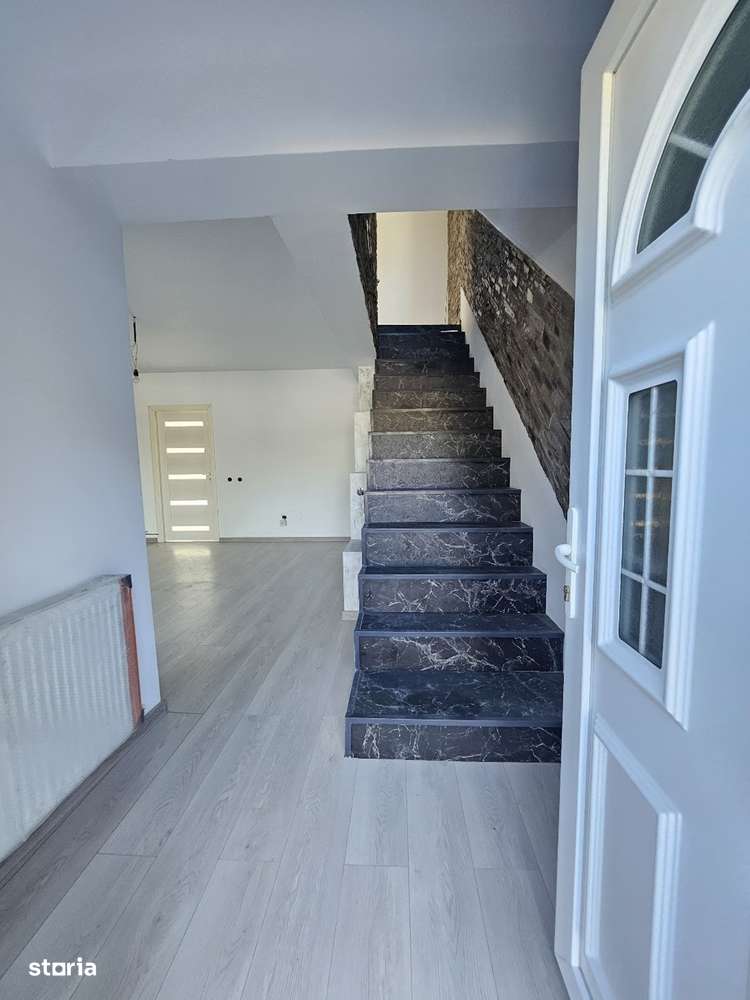 Oferta vanzare parte din duplex P+M Pitesti, 138000 EURO-3