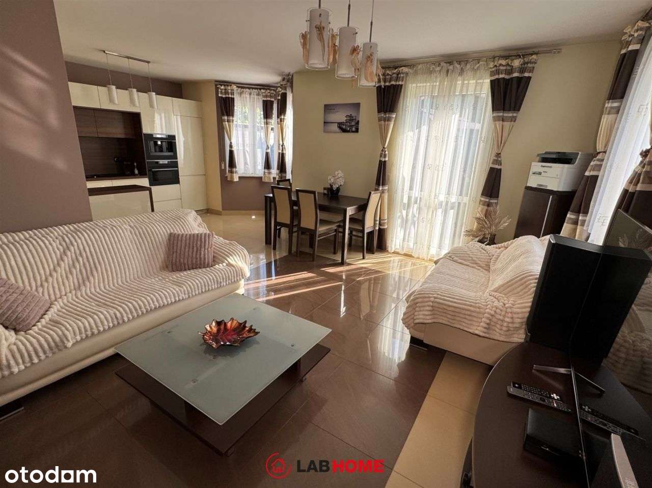 Komfortowy bliźniak blisko pałacowego wzgórza-5