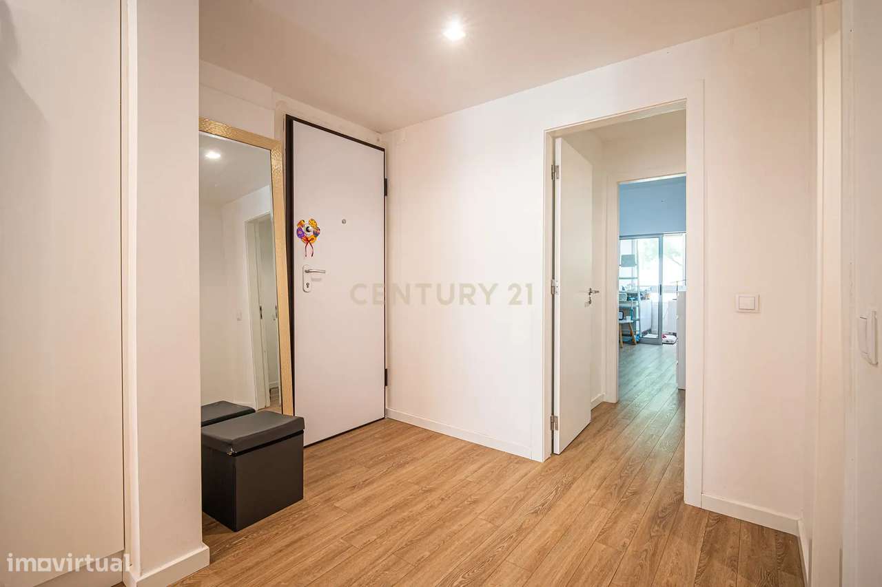 Apartamento Renovado T2 em Oeiras, ótimas áreas e com tudo perto de si-27