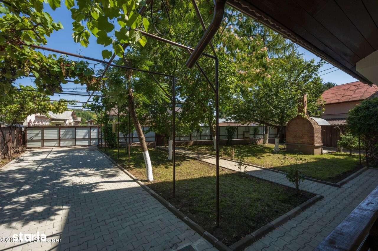 Casa de vacanta cu teren 5394 mp, Pucioasa, Dambovita - Imagine principală: 4/19