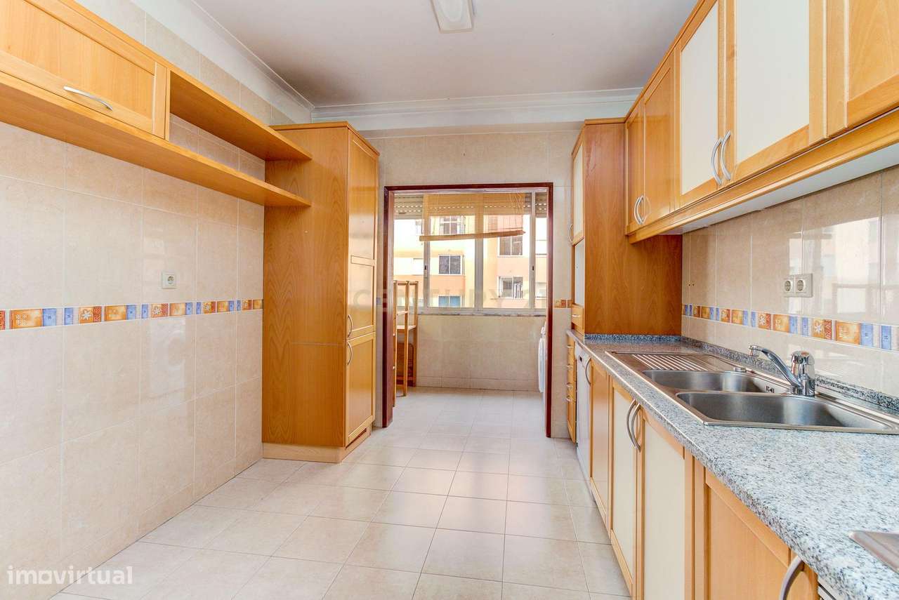 Apartamento T2 na Venteira - Amadora - Grande imagem: 5/21