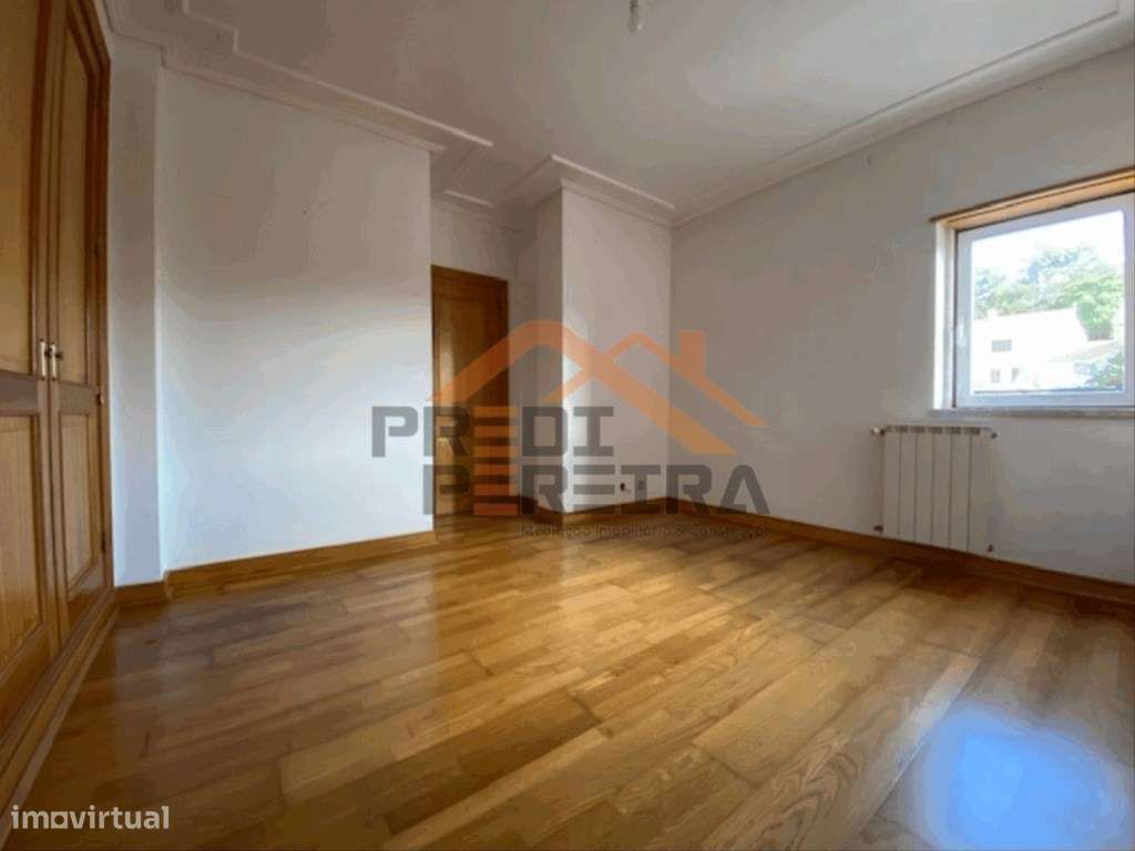 Oportunidade Única - T2 moderno com parqueamento, na Venda do Pinhe... - Grande imagem: 5/11