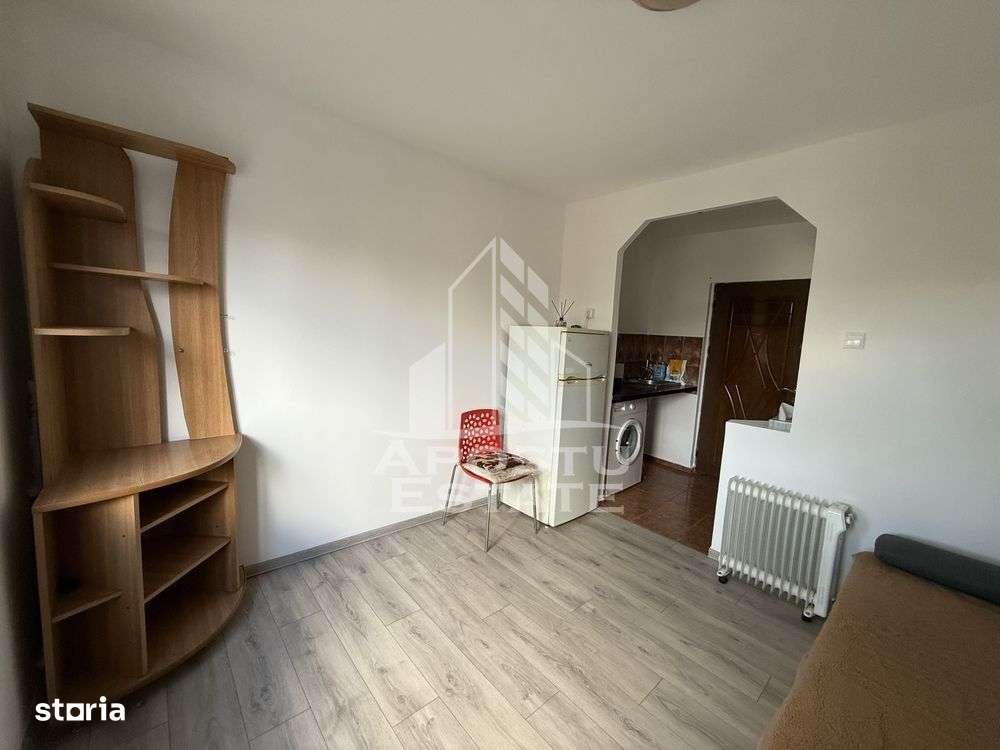 Garsoniera in zona Aradului - Imagine principală: 3/7