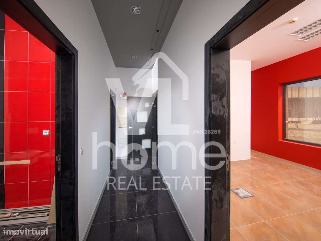 Armazém Industrial de Grande Dimensão - Localização Estratégica-17