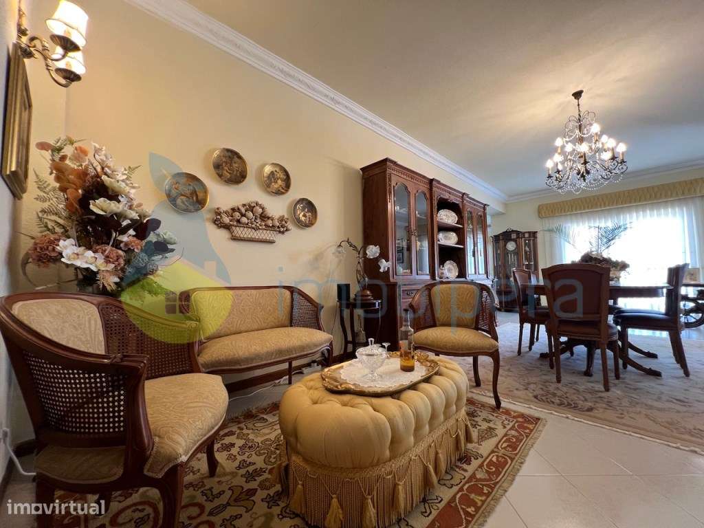 SOBERBA MORADIA T6 COM CASA DE HOSPEDES EM ANEXO-19