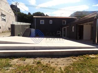 Moradia Térrea Toda Renovada! Com espaço Exterior! - Grande imagem: 2/30