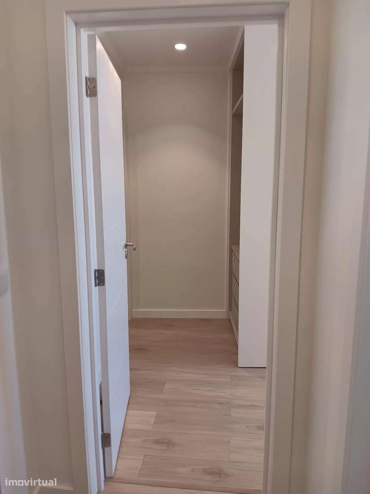 Fantástico Apartamento T4 , com acabamentos de luxo .-20