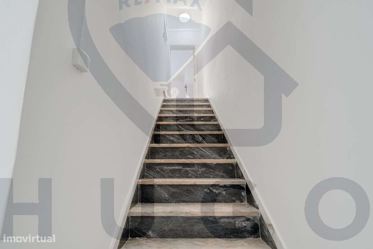 Moradia T3 no Centro Histórico de Évora Renovada-11