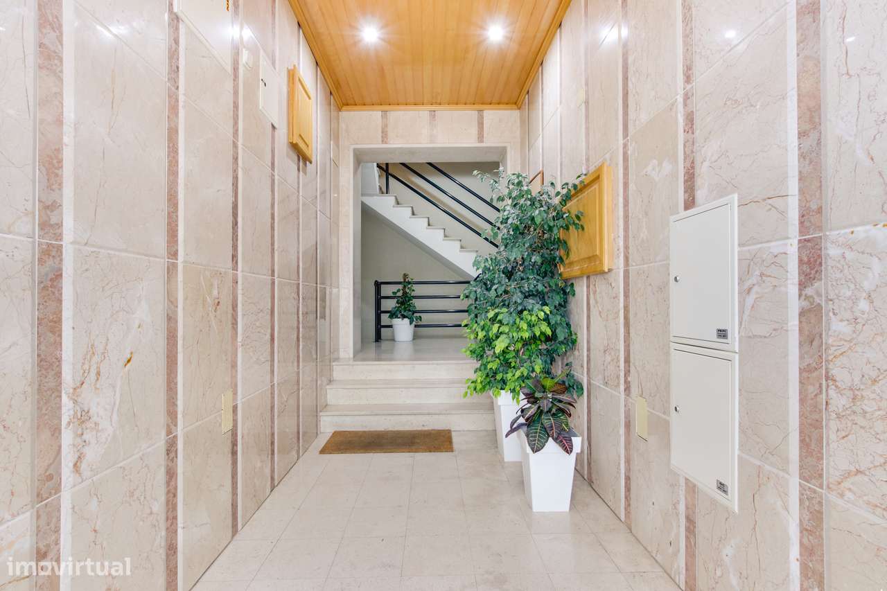 APARTAMENTO T2 C/ 92 M² | ARRECADAÇÃO | PINHAL NOVO - Grande imagem: 2/24