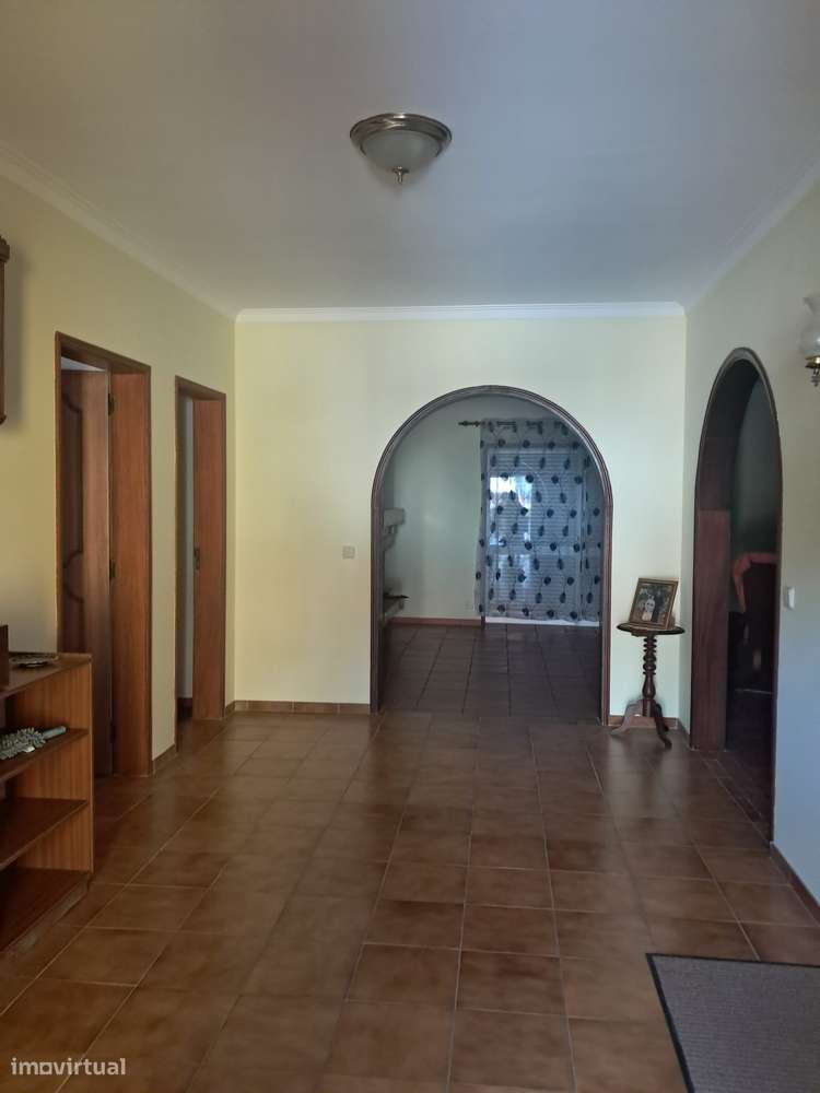 Moradia T3 com logradouro e vista rio-Caminha-8