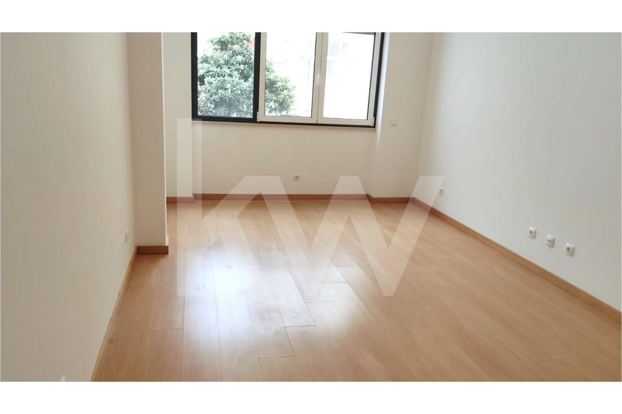 Apartamento T2 em Algés - arrendamento