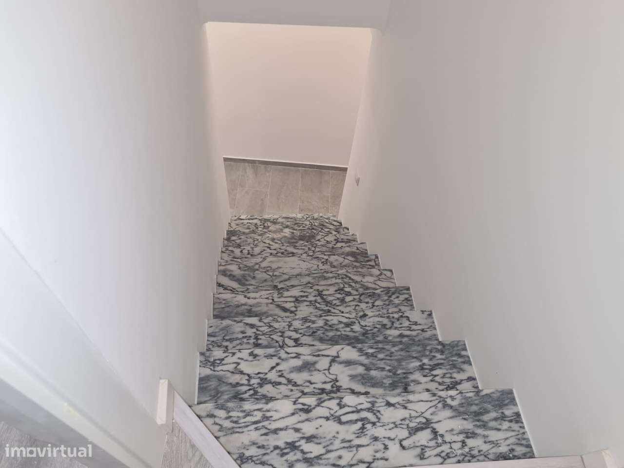 Moradia T3 Renovada Niza - Com Quintal-15