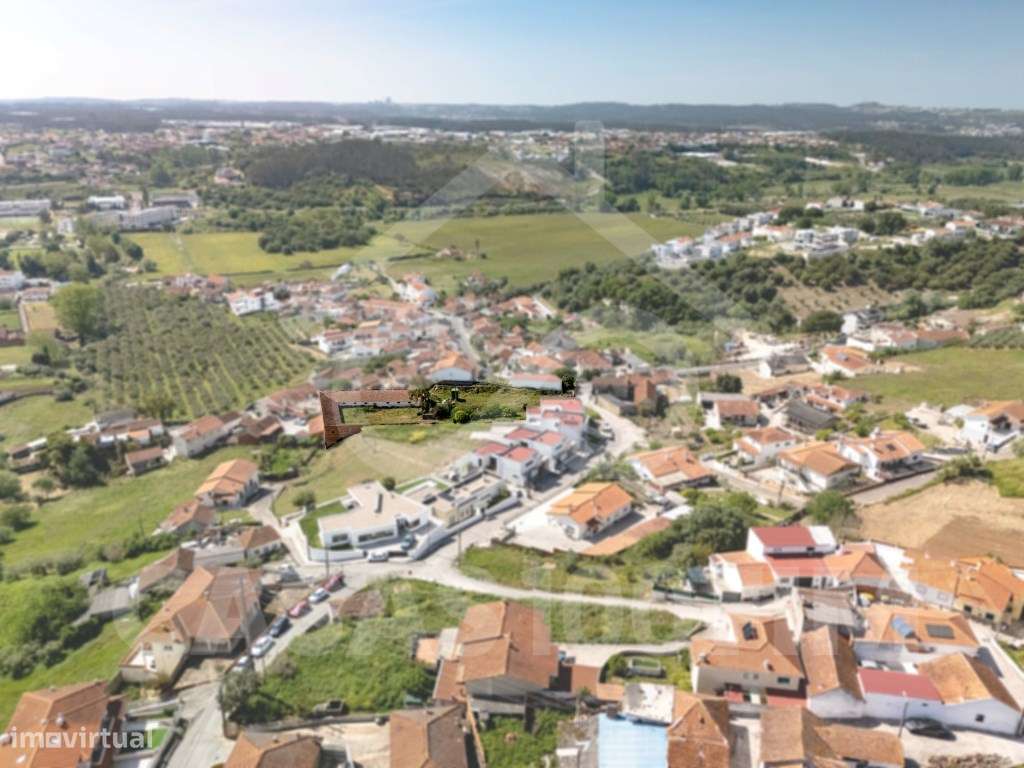 Terreno Urbano com 2720m² - Arneiro - Batalha-10