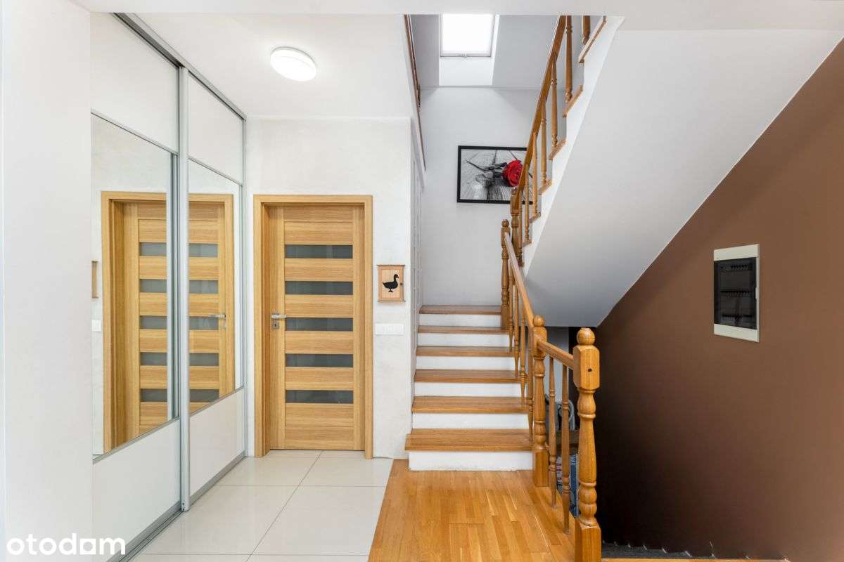 Wyjątkowy dom - Dom 260 m2 + Działka 15a-8