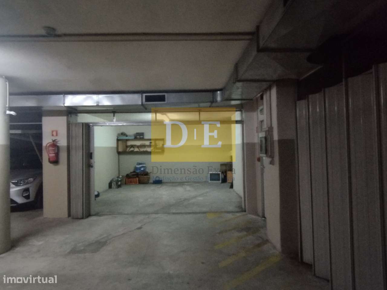 Apartamento T4 em Zona Nobre da Maia nos Maninhos-36