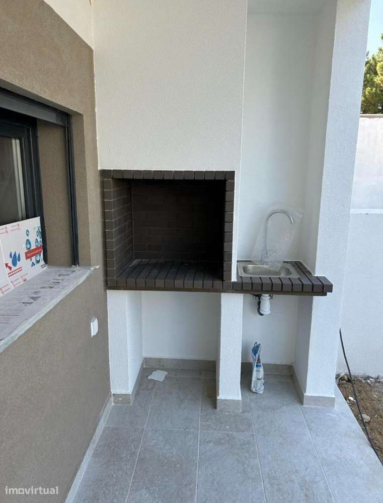 MORADIA T4 FERNAO FERRO-6