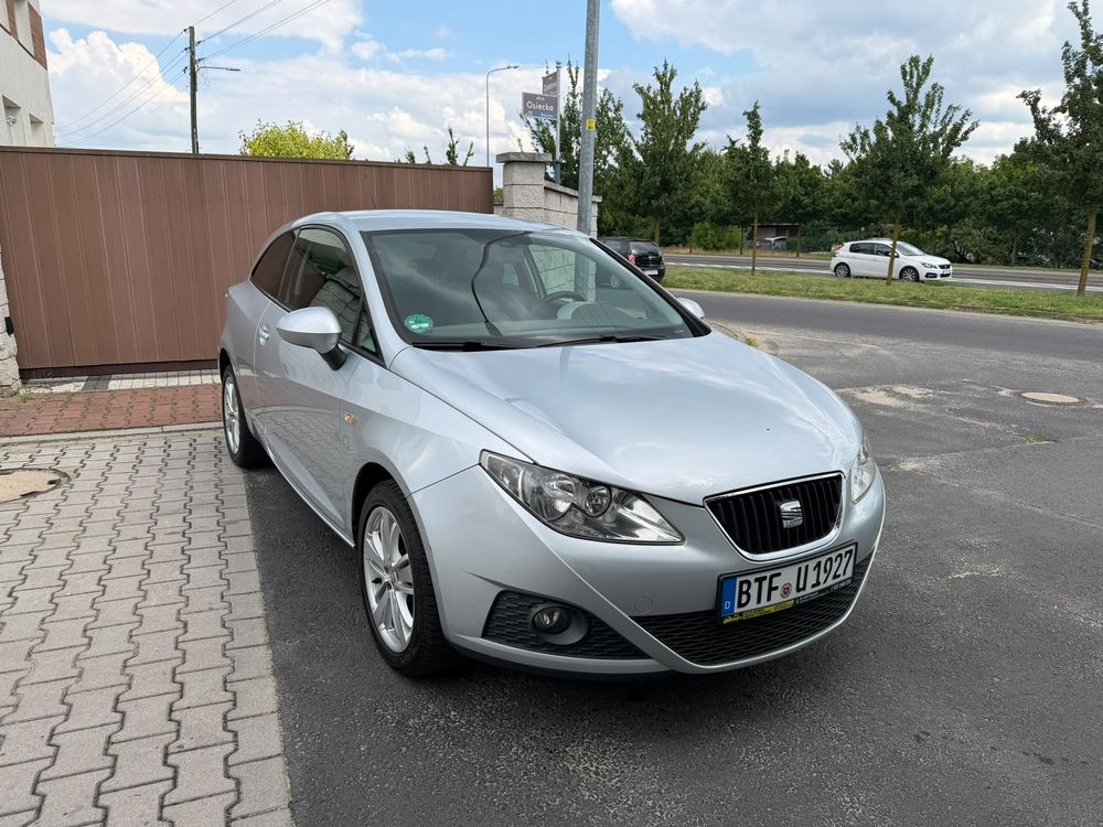 Seat Ibiza IV (2008-2017) SC 1.4 16V Style 2011