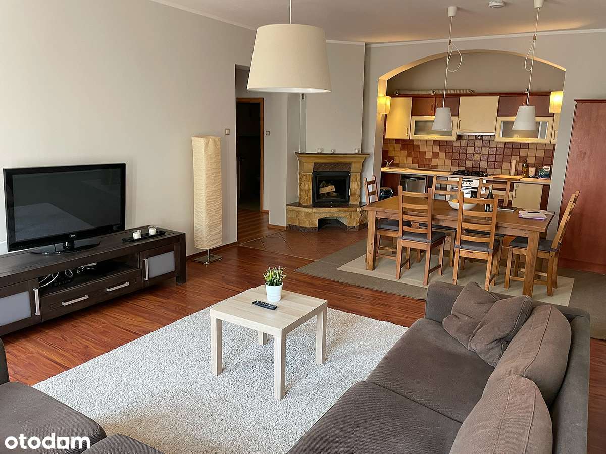 Mieszkanie w rynku z kominkiem i ogrz. miejskim i dwiema piwnicami - Pełny obrazek: 1/15