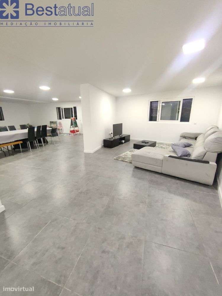 Moradia T 3 -4 frentes- de Luxo c/Piscina - Sande São Lourenço-47