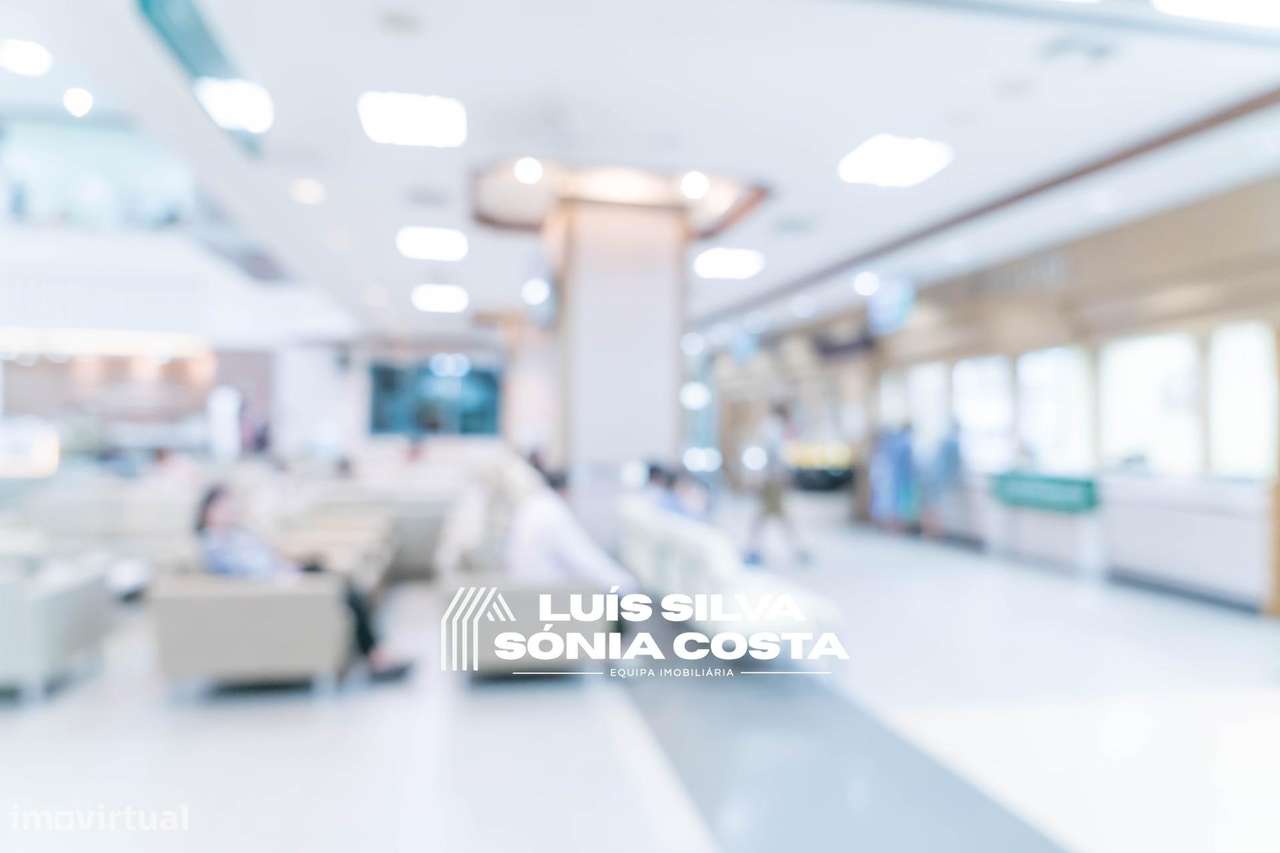 Loja com 186m2 por Apenas 99.000€ – Oportunidade com Elevado...-5