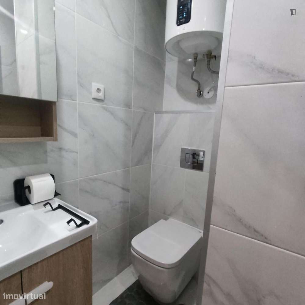 Quarto - localizado em Oeiras Lisbon - Grande imagem: 3/4