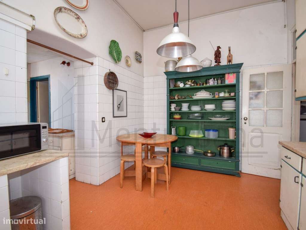 MORADIA INDEPENDENTE NO ESTORIL COM VISTA MAR-32