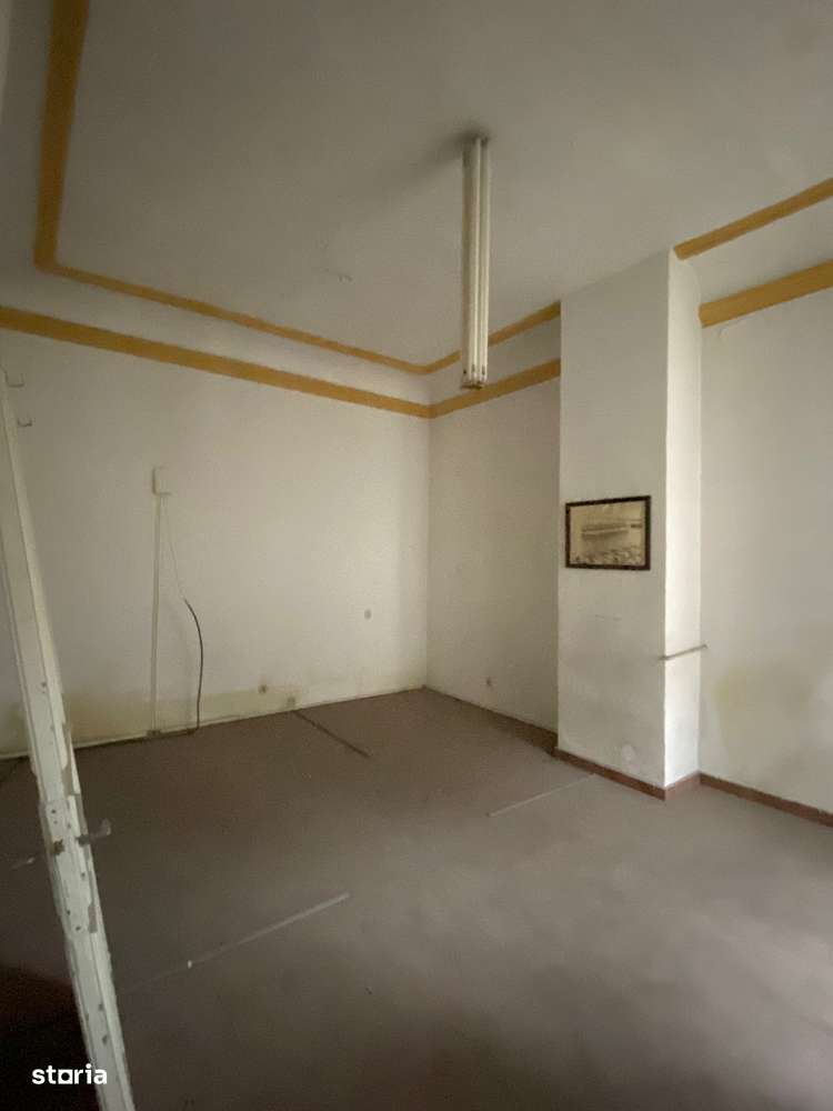 De Vanzare Vila Interbelica, 8-10 Camere, Romana - Zodiac-9