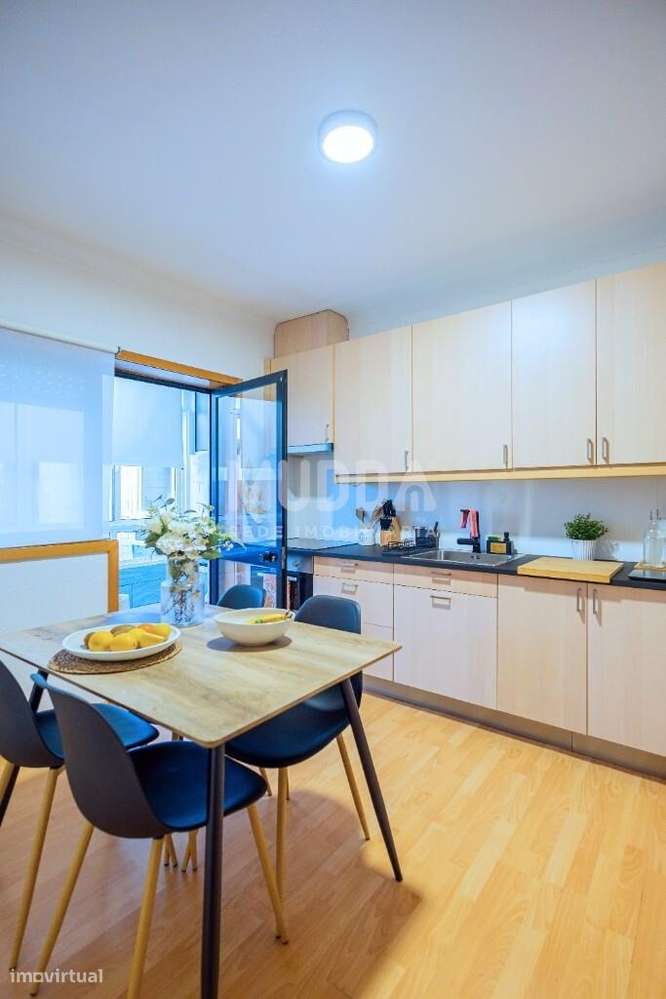 Magnífico Apartamento T2 Recuado no Último Andar com Terraço e Churras-15