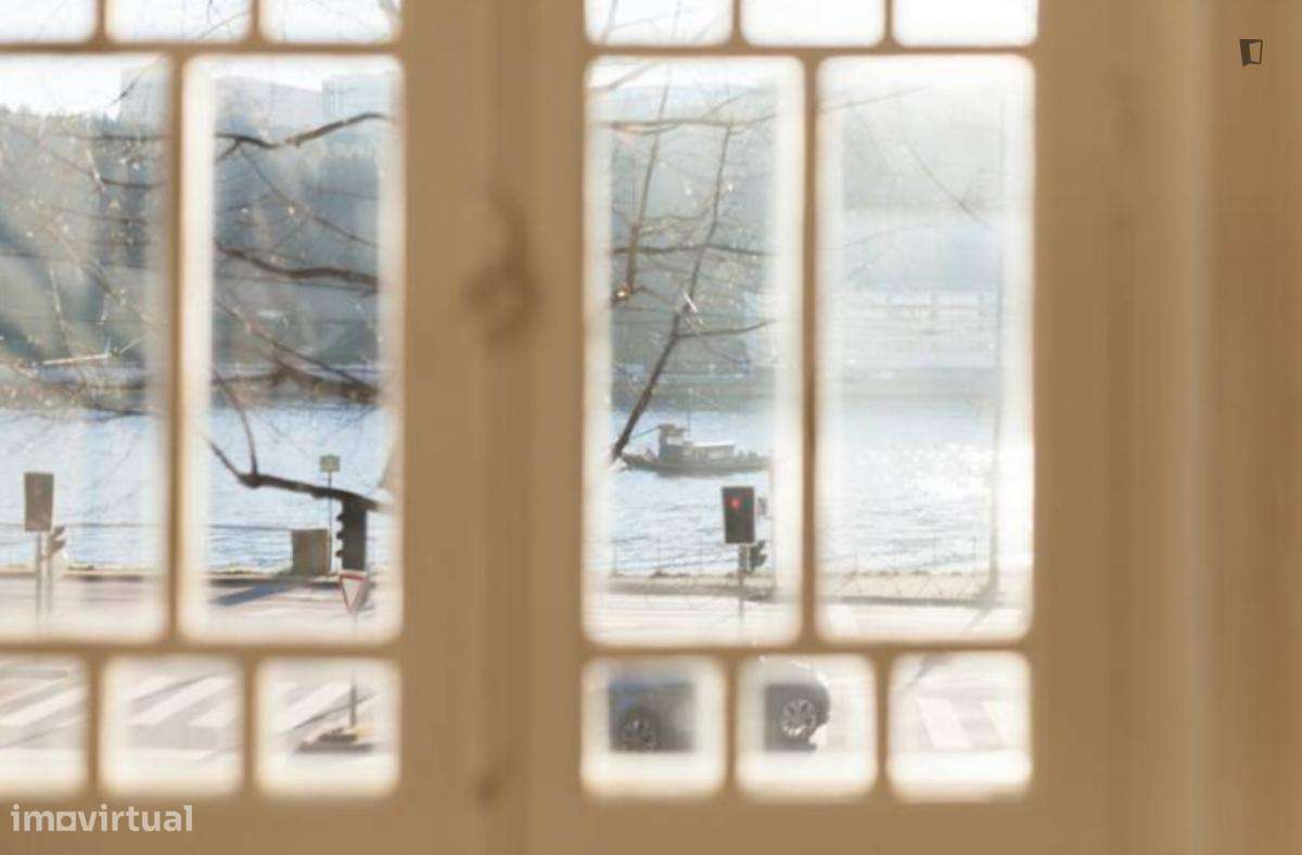 Quarto - localizado em Massarelos Porto - Grande imagem: 4/10