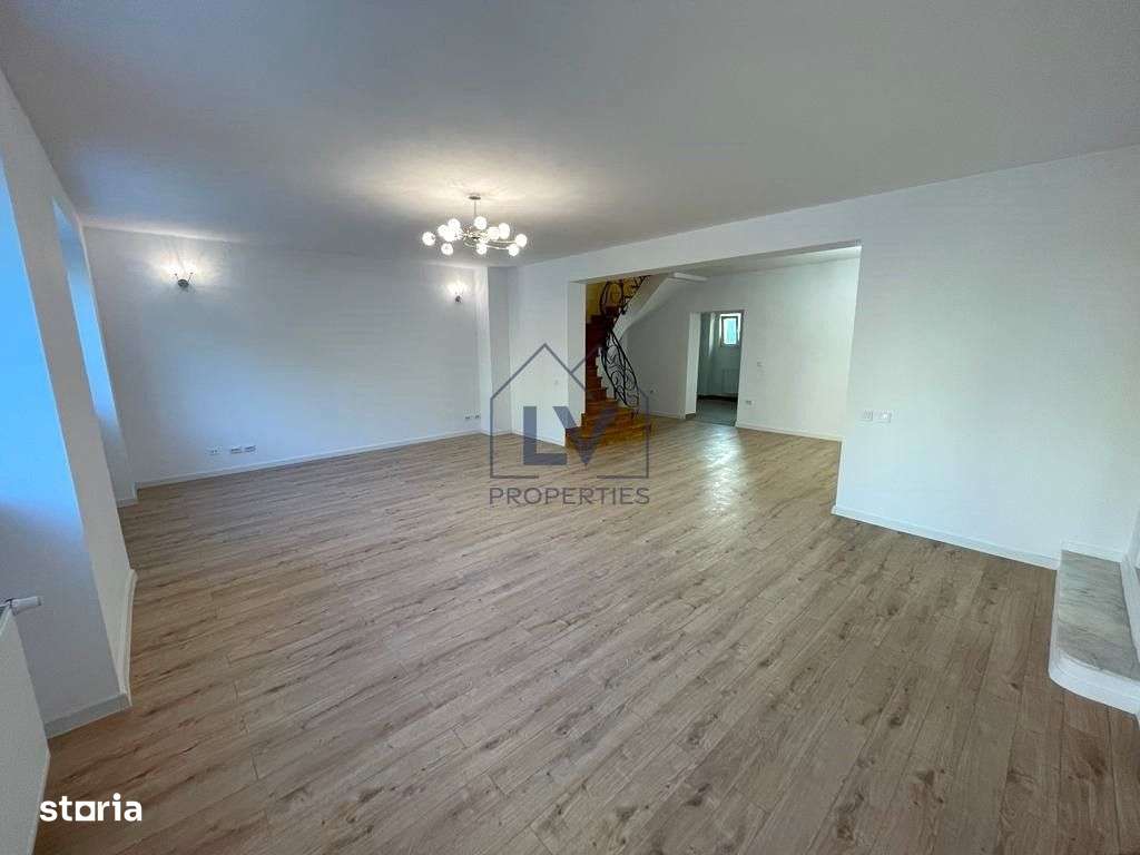 APARTAMENT UNIC | 7 CAMERE | TRIPLEX | PIATA VICTORIEI | COMISION 0 - Imagine principală: 3/12