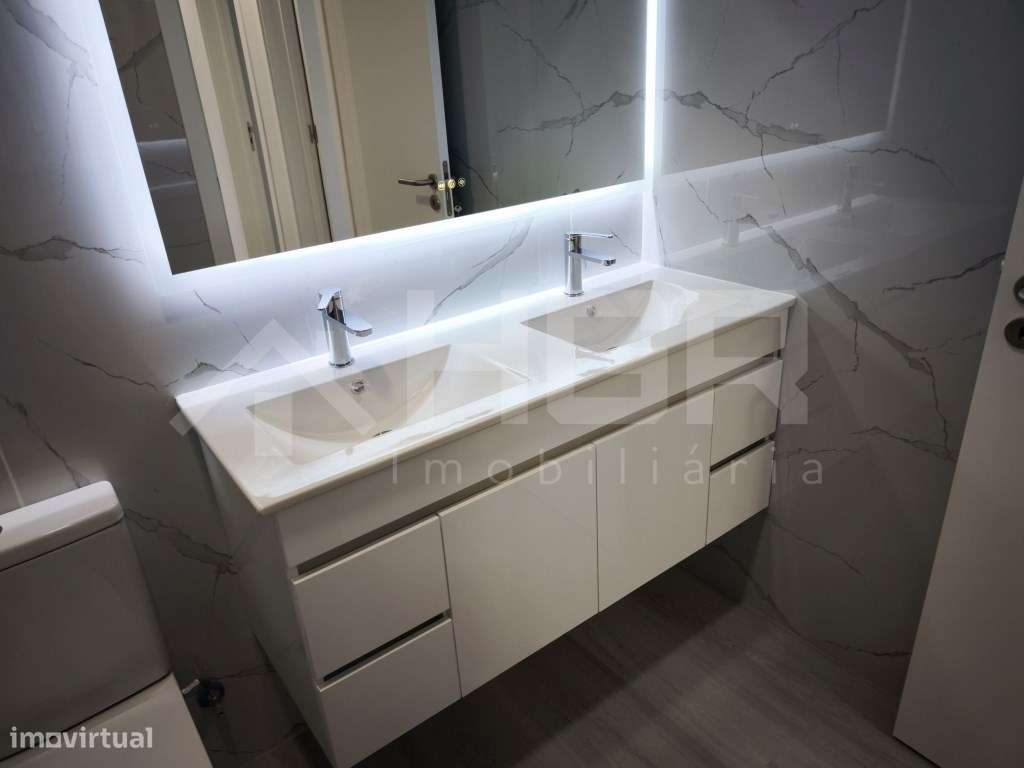 T4 | TOTALMENTE RENOVADO | BOAS ÁREAS | 2 CASAS DE BANHO | AMORA - ...-21