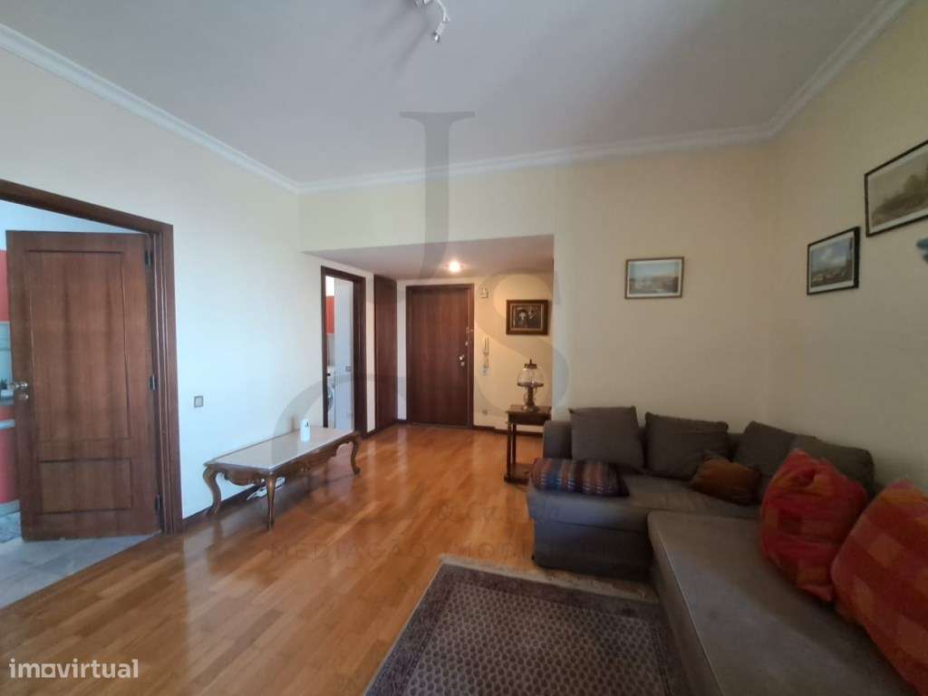 Apartamento T1 situado na Boavista - Grande imagem: 5/17