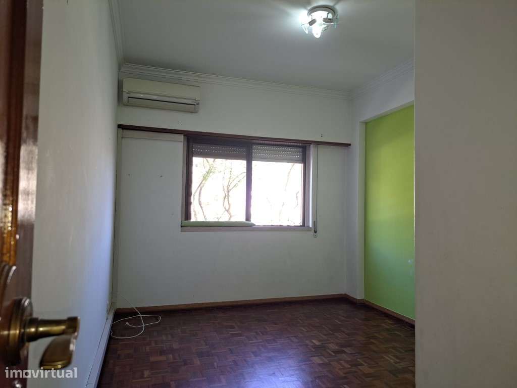Apartamento T3 com garagem box-9