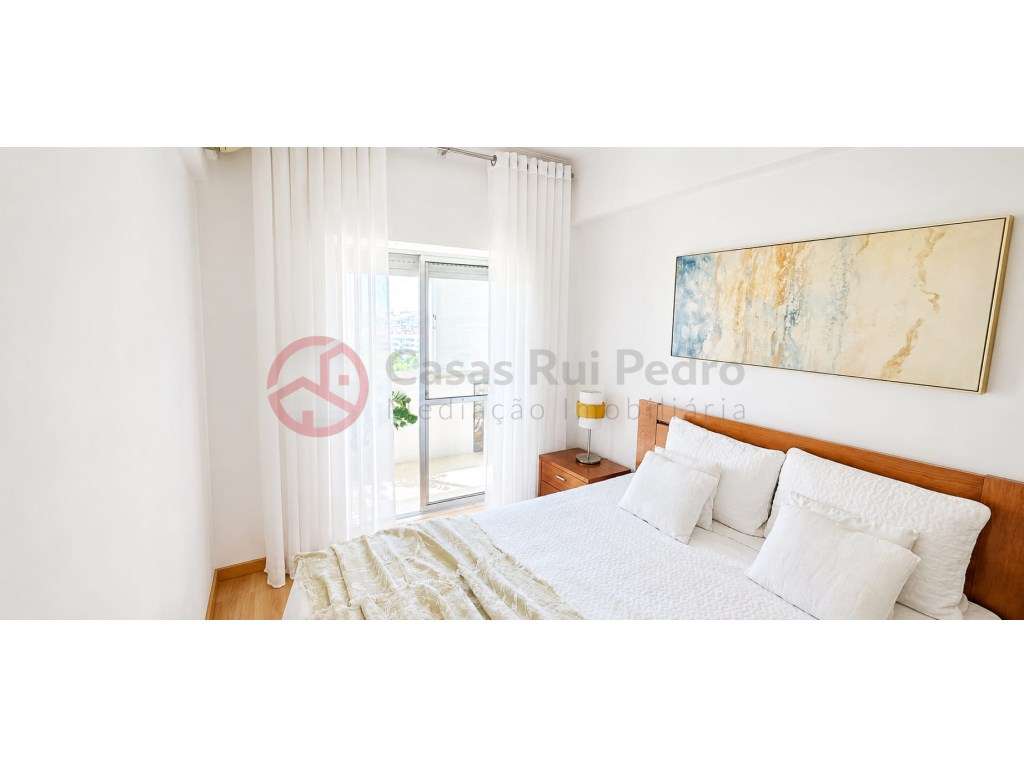 Apartamento T2 Remodelado em 2015 com Excelentes Áreas e Localizaçã...-22