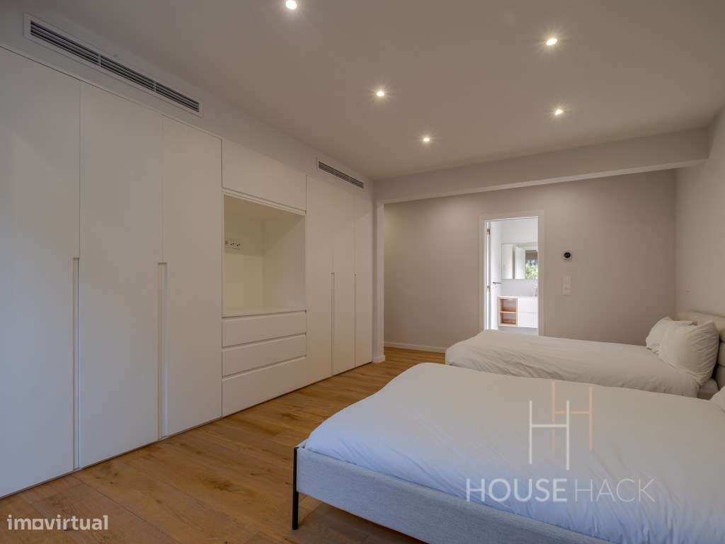 Moradia isolada T6 com Piscina | Aroeira Central | 4 Suites-29