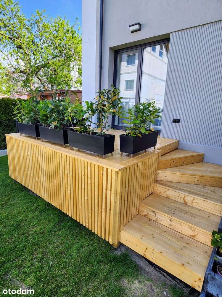 Nowy budynek podzielony na dwa apartamenty-8