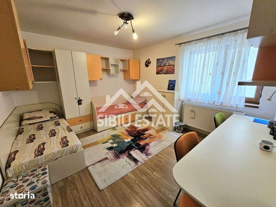 Apartament 3 camere,de închiriat, la vila,zona Brana - Imagine principală: 5/15