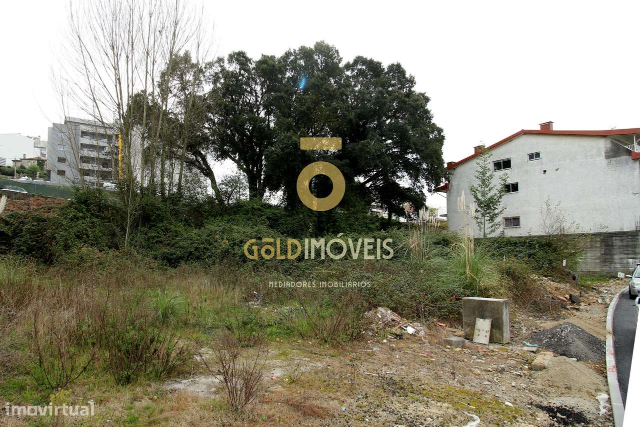 Terreno Para Construção  Venda em Oliveira de Azeméis, Santiago de Rib - Grande imagem: 2/4