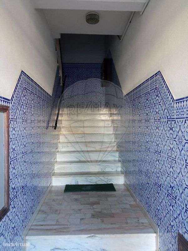 Apartamento T1 para venda - Grande imagem: 2/5