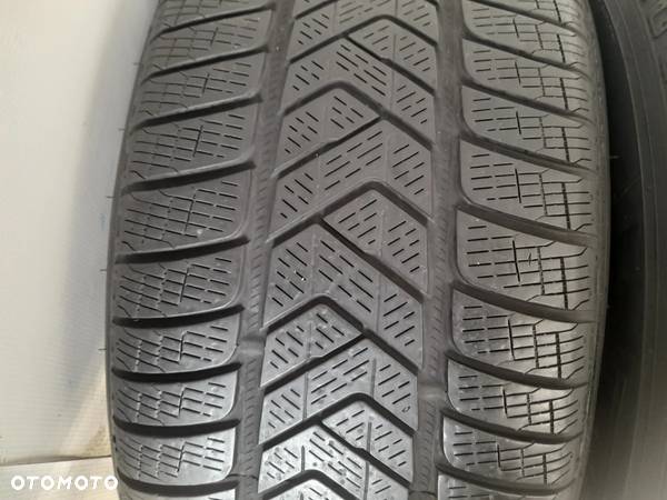 OPONY PIRELLI 255/55 R18 105 V - 2